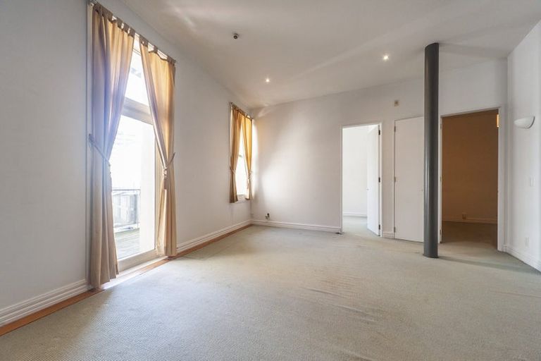 Photo of property in Columbia Apartments, 32u5 Cuba Street, Te Aro, Wellington, 6011