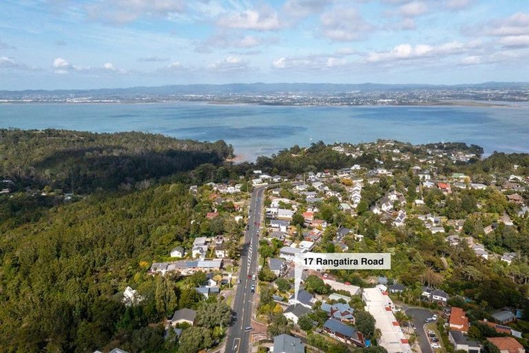 Photo of property in 17 Rangatira Road, Birkdale, Auckland, 0626