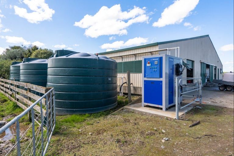 Photo of property in 1678 Kimbolton Road, Cheltenham, Feilding, 4777
