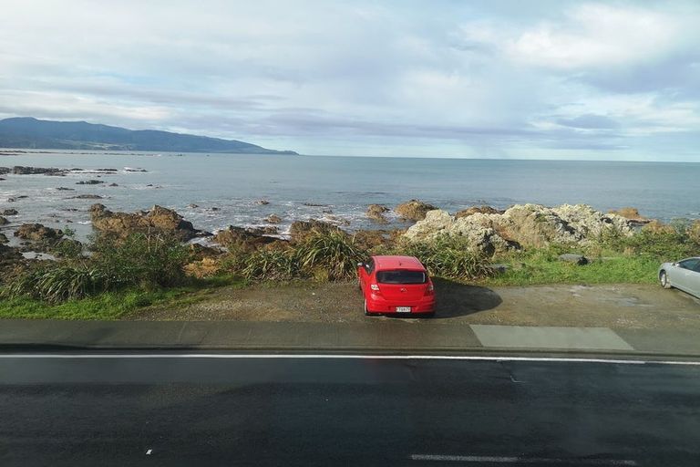 Photo of property in 150 The Esplanade, Houghton Bay, Wellington, 6023