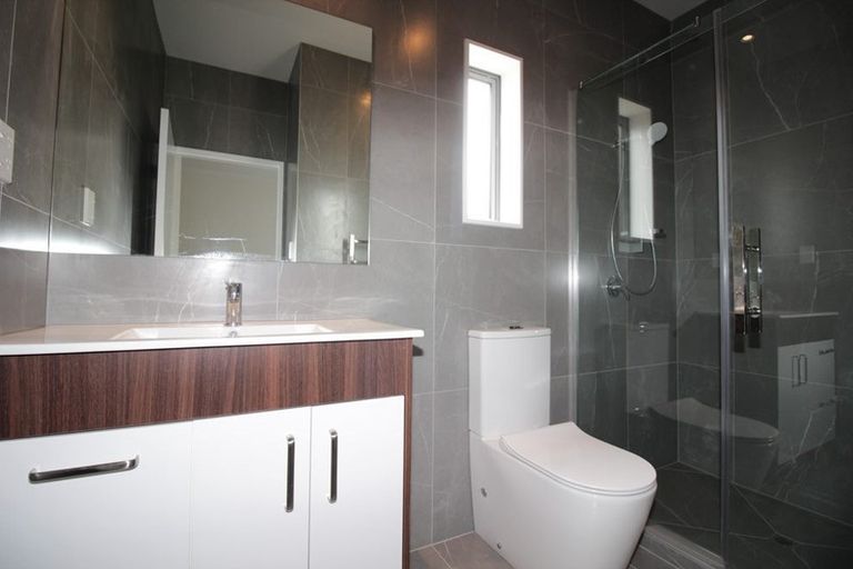 Photo of property in 4 Kearney Place, Massey, Auckland, 0614