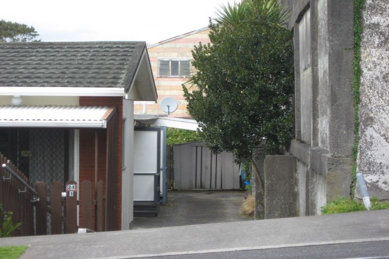Photo of property in 3/24 Hori Street, Vogeltown, New Plymouth, 4310