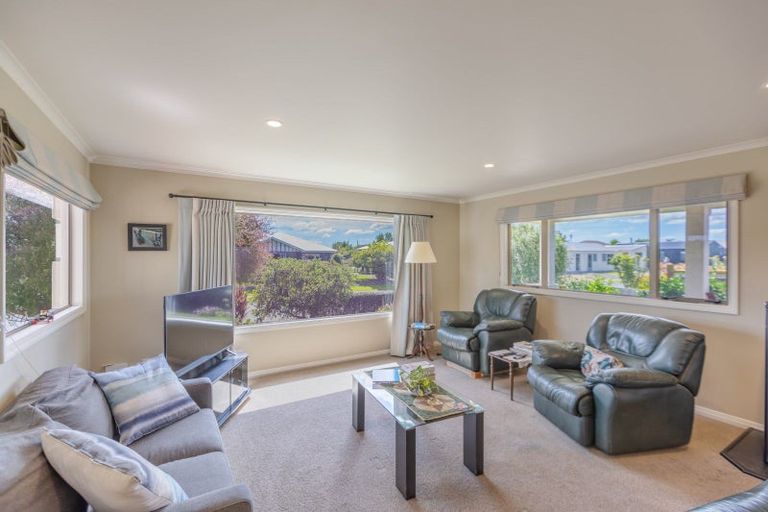 Photo of property in 86 Belgrove Drive, Waipukurau, 4200