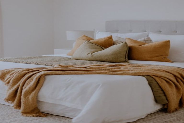 Photo of property in 37 Corunna Road, Milford, Auckland, 0620