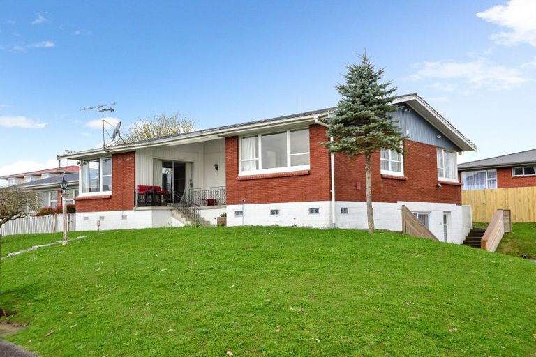 Photo of property in 2 Lamont Street, Chartwell, Hamilton, 3210