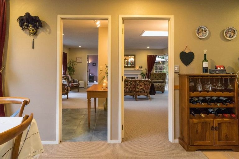 Photo of property in 2/88 Glamorgan Drive, Torbay, Auckland, 0630