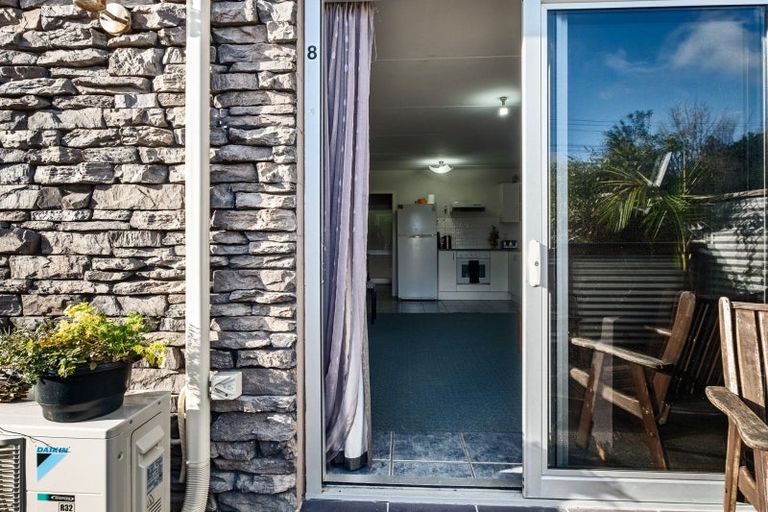 Photo of property in 8 Carrington Street, Lower Vogeltown, New Plymouth, 4310