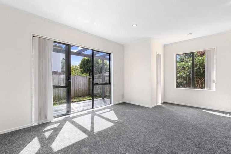Photo of property in 1/12 Fairview Road, Papatoetoe, Auckland, 2025