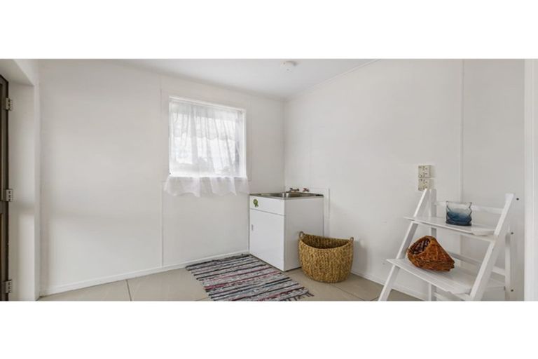 Photo of property in 5 Hutt Road, Manurewa, Auckland, 2102