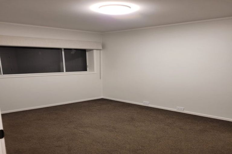 Photo of property in 2/17 Havenwood Place, Birkenhead, Auckland, 0626