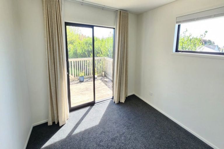 Photo of property in 4 Miro Street, Merrilands, New Plymouth, 4312
