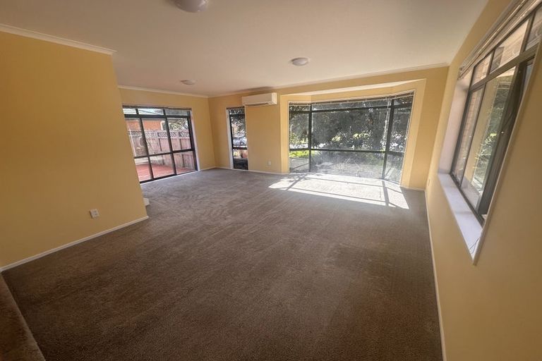 Photo of property in 12 Millington Place, Huntington Park, Auckland, 2013