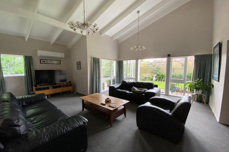 Photo of property in 4 Nassau Court, Half Moon Bay, Auckland, 2012