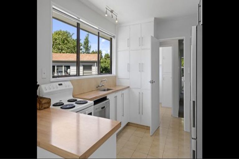 Photo of property in 16 Torlesse Crescent, Darfield, 7510