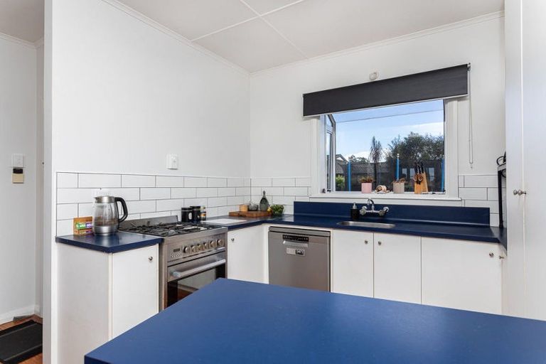 Photo of property in 35 Guy Street, Dannevirke, 4930