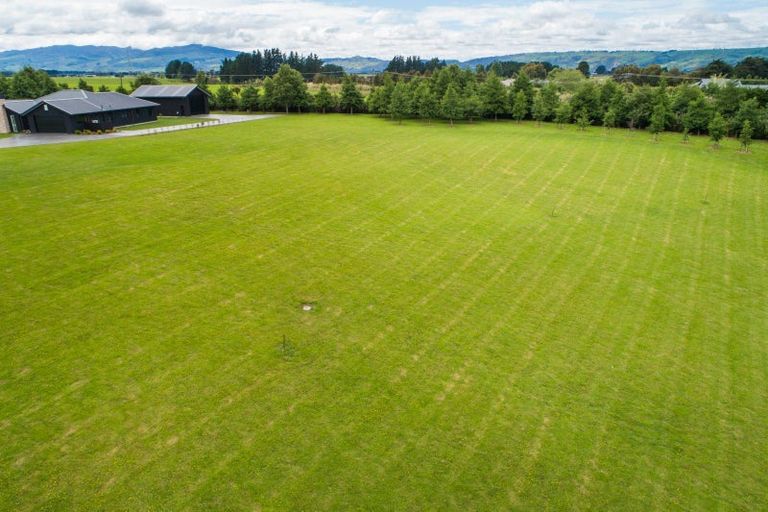 Photo of property in 3 Paterson Lane, Kelvin Grove, 4470