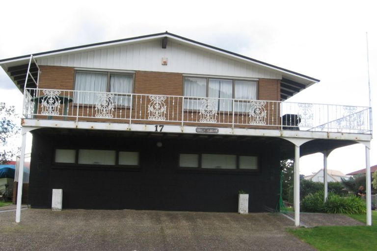 Photo of property in 17 Mcliver Place, Pauanui, Hikuai, 3579