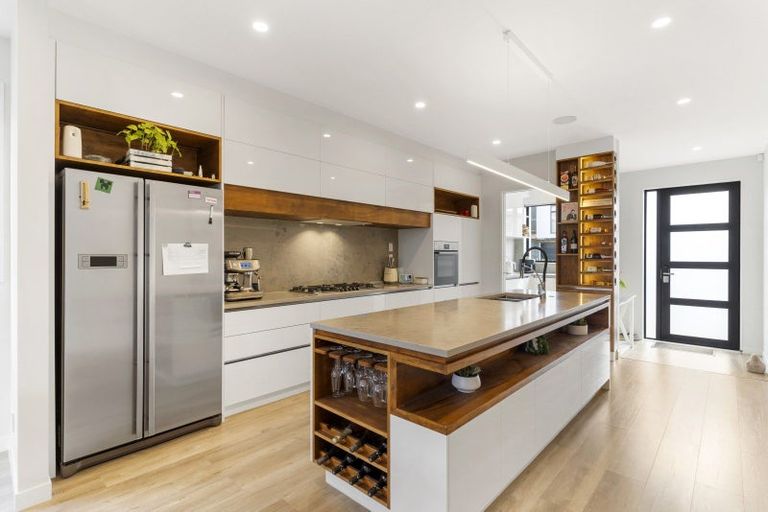 Photo of property in 10 Hato Road, Hobsonville, Auckland, 0616