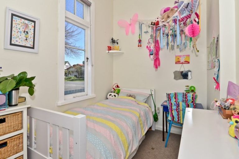 Photo of property in 48 Te Aroha Street, Hamilton East, Hamilton, 3216