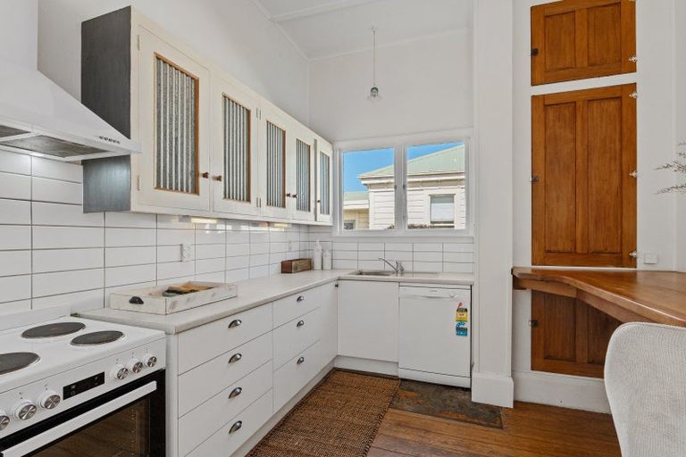 Photo of property in 28 Cameron Street, Ashburton, 7700