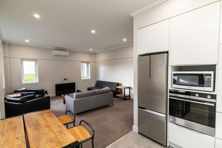 Photo of property in Fountain Court, 16/48u Oriental Parade, Oriental Bay, Wellington, 6011