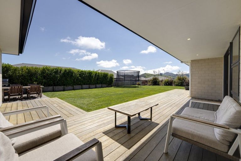 Photo of property in 2 Huntaway Close, Stoke, Nelson, 7011