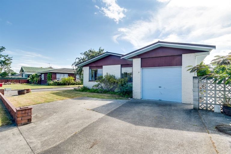 Photo of property in 3/3 Murphy Road, Taradale, Napier, 4112