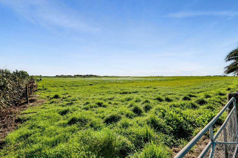 Photo of property in 270 Brown Road, Brixton, Waitara, 4382