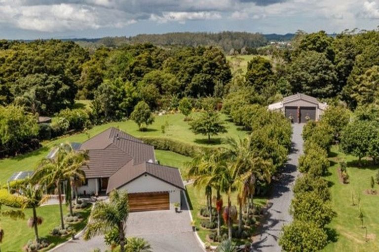 Photo of property in 55 Waitotara Drive, Waipapa, 0230