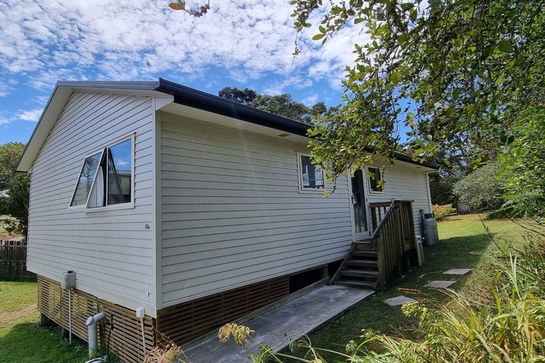 Photo of property in 14 Packham Place, Beach Haven, Auckland, 0626