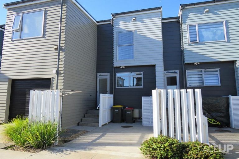 Photo of property in 13 Rangihina Road, Hobsonville, Auckland, 0616