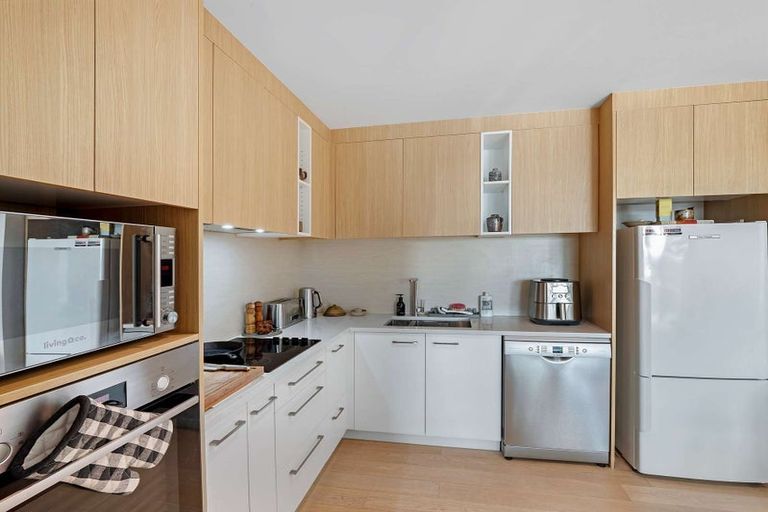 Photo of property in 2/388 Hibiscus Coast Highway, Orewa, 0931