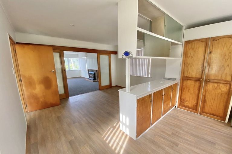 Photo of property in 14 Mcclintock Road, Massey, Auckland, 0614