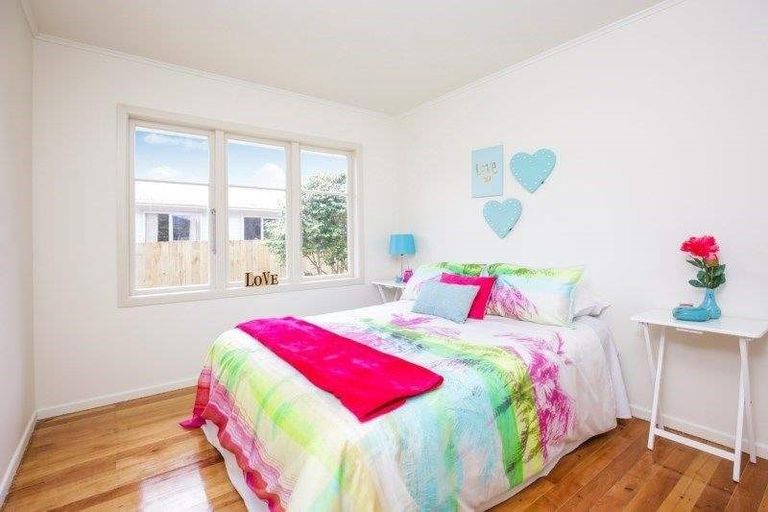 Photo of property in 81 Smythe Road, Henderson, Auckland, 0612