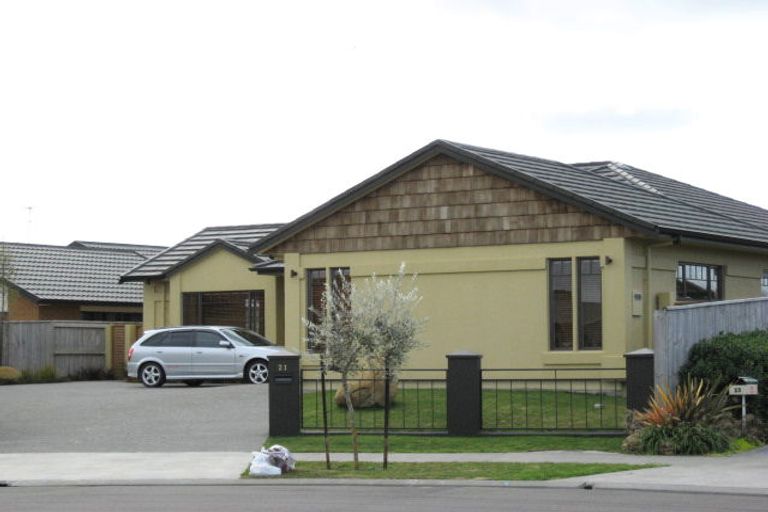 Photo of property in 21 Olive Grove, Havelock North, 4130