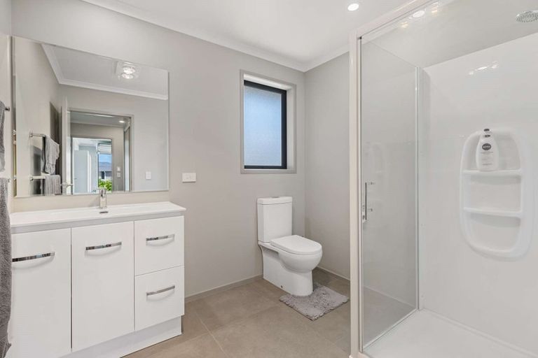 Photo of property in 247 Parklands Avenue, Bell Block, New Plymouth, 4312