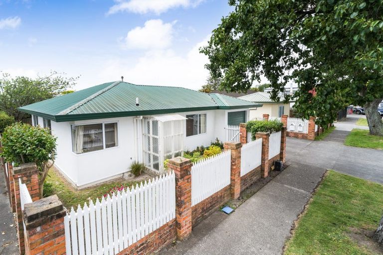 Photo of property in 3/119 Botanical Road, Takaro, Palmerston North, 4412