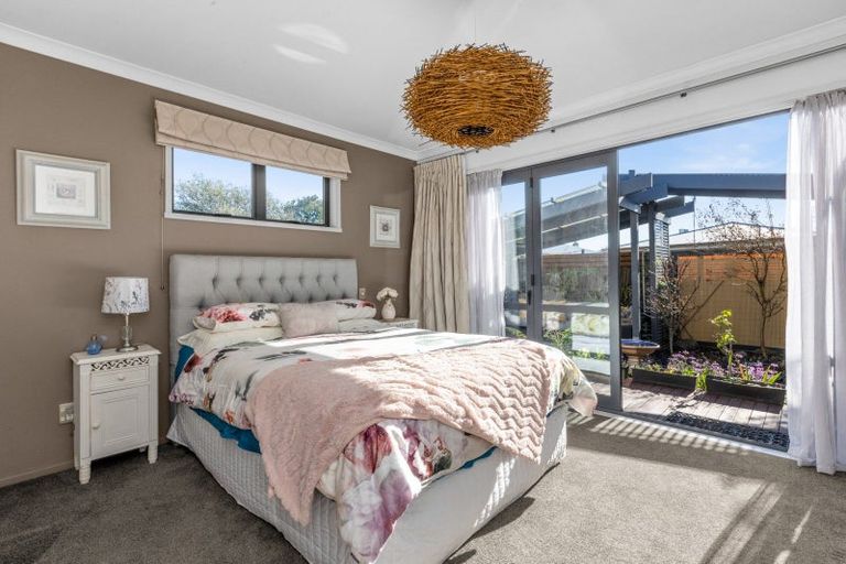 Photo of property in 6a Kauri Street, Taradale, Napier, 4112