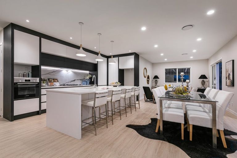 Photo of property in 7 Surf View Crescent, Red Beach, 0932