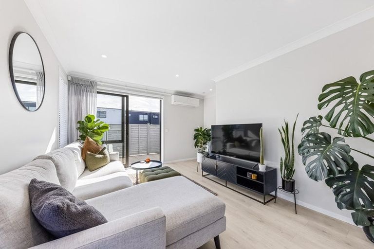 Photo of property in 4 Propeller Avenue, Whenuapai, Auckland, 0618