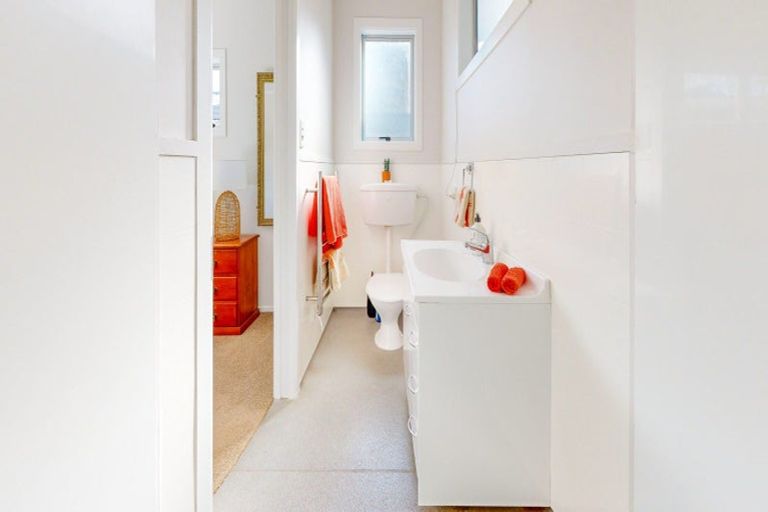 Photo of property in 25 Whiritoa Beach Road, Whiritoa, Whangamata, 3691