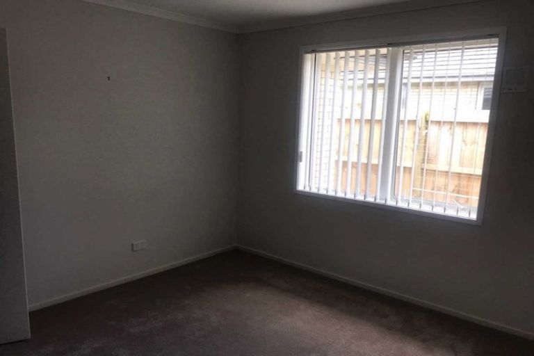 Photo of property in 17 Lamborn Drive, Papakura, 2110