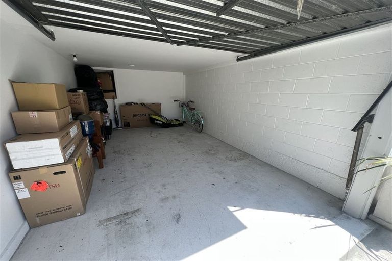 Photo of property in 2/1007 Colombo Street, St Albans, Christchurch, 8014