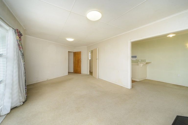Photo of property in 9 Benmore Avenue, Cloverlea, Palmerston North, 4412