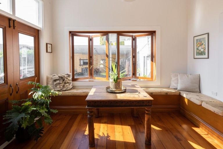 Photo of property in 49 Te Aute Road, Havelock North, 4130