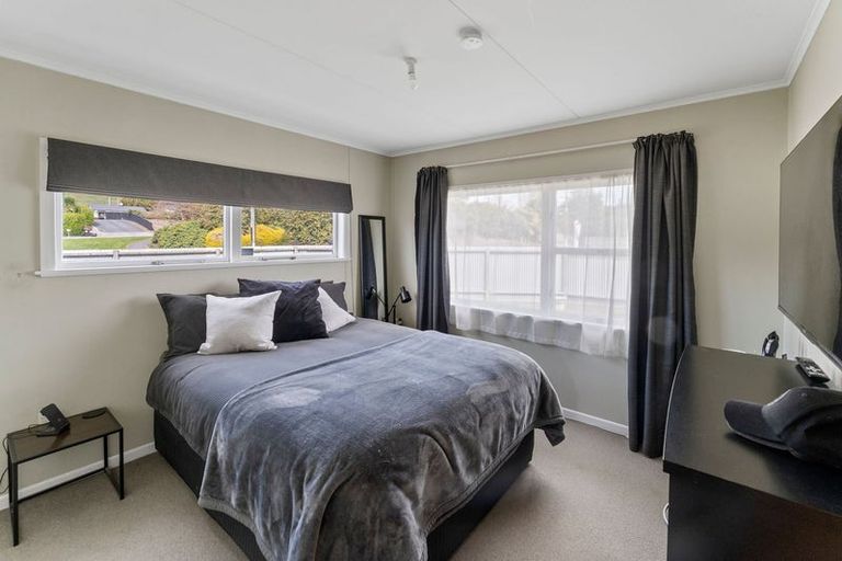 Photo of property in 2 Martin Avenue, Wakefield, 7025