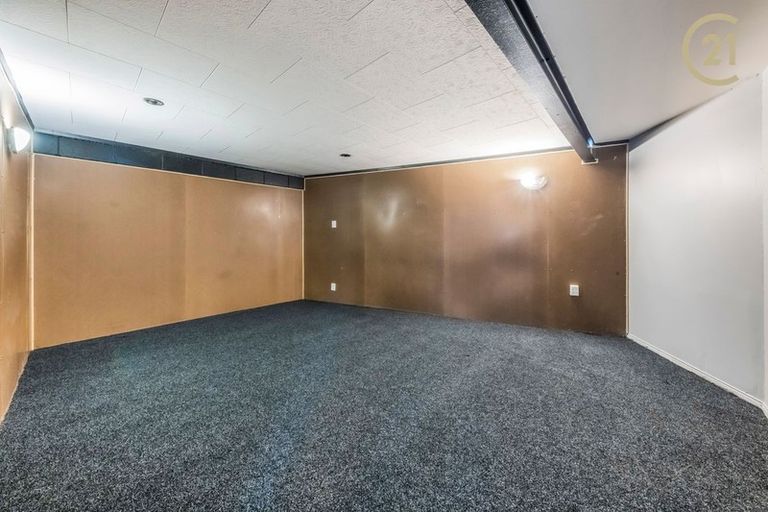 Photo of property in 3 Halberg Street, Papakura, 2110