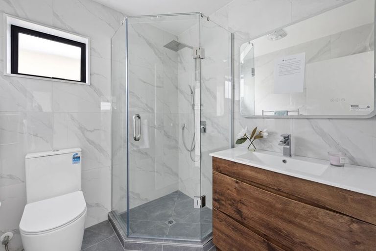 Photo of property in 70 Cargill Street, Papakura, 2110
