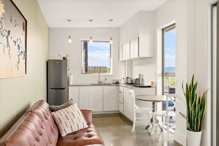 Photo of property in 26 Cable Bay Block Road, Cable Bay, 0420