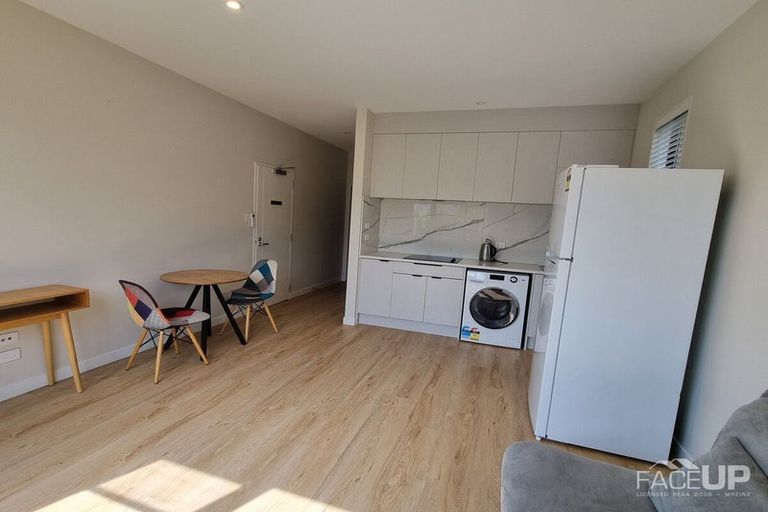 Photo of property in 10 Skua Road, Hobsonville, Auckland, 0616